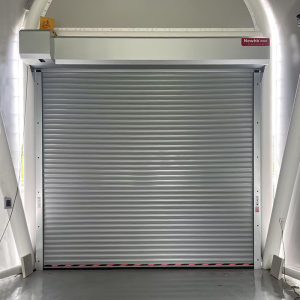 Windproof rolling door